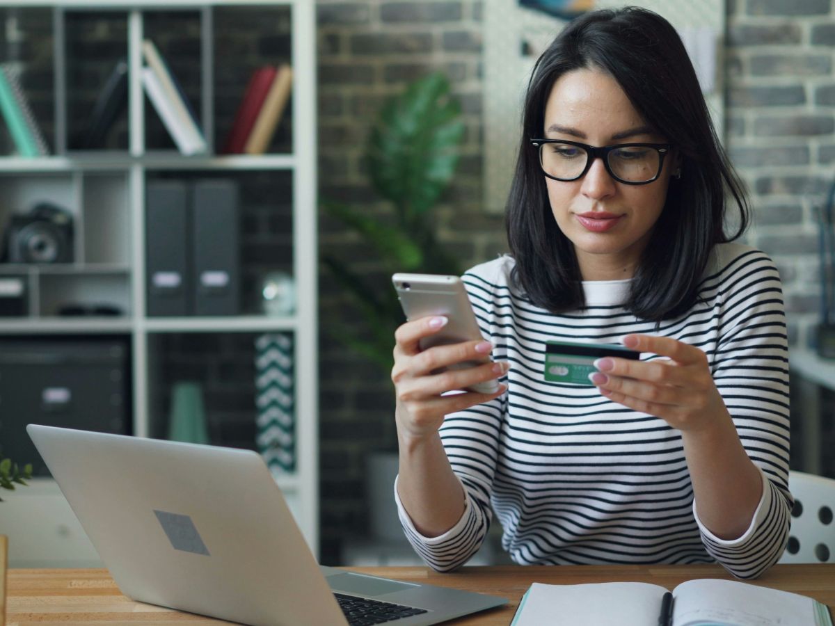 Why Minimum Payments Feel So Slow